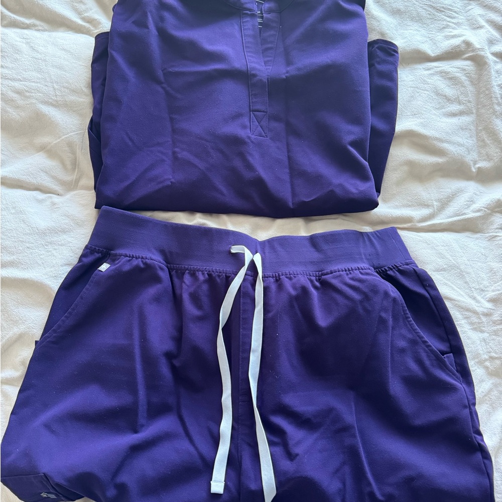 FIGS Scrubs Set Purple XL Top & XL Jogger Pants Technical Collection - Picture 1 of 8